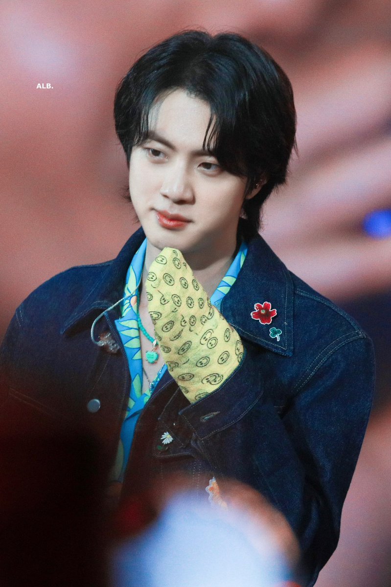 ALittleBraver92's tweet photo. 220408 #방탄소년단진 #김석진 #석진 #진 #BTSJIN #JIN @BTS_twt https://t.co/6l7z5BwzyJ