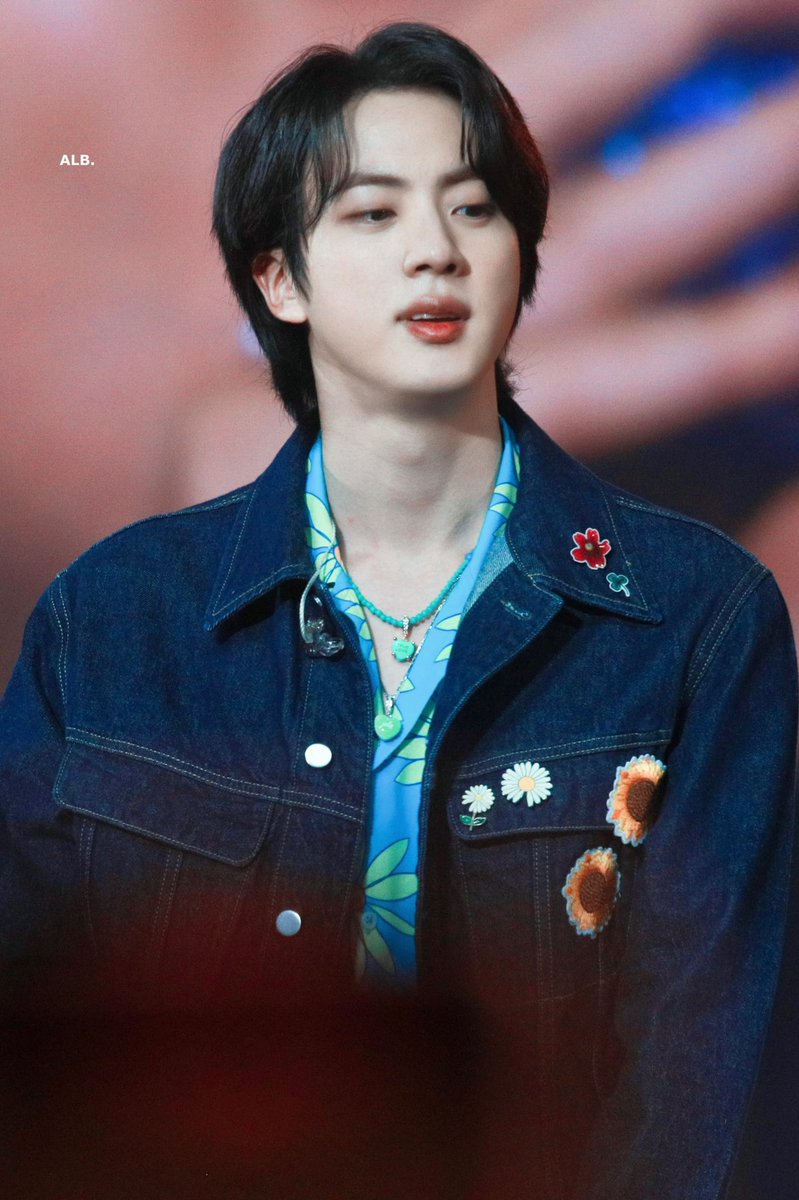 ALittleBraver92's tweet photo. 220408 #방탄소년단진 #김석진 #석진 #진 #BTSJIN #JIN @BTS_twt https://t.co/6l7z5BwzyJ
