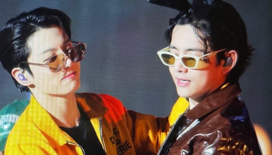 tkchronicIes's tweet photo. GOT THE HD PICS FOR THIS TAEKOOK https://t.co/6aGV4k7VF6