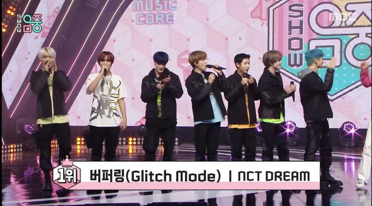 🎉NCT DREAM 쇼 음악중심 1위🎉

버퍼링 네번째 1위를 축하합니다💚
#GlitchMode4thWin 🏆🏆🏆🏆
#버_버퍼링_4번째_1등이야

<a href="/NCTsmtown/">NCT</a> <a href="/NCTsmtown_DREAM/">NCT DREAM</a>