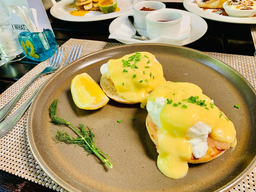 It's finally Saturday Eggbreakers ... 
The verdict is out and here's what people had to say about weekend brunch : 🥓🥞🥑

"Yummm😋
"dddelicious🤤
" woah 😍
Book a table via the link in our bio.