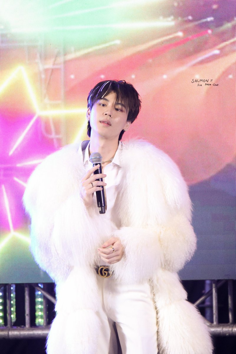 SalmonP1998's tweet photo. 090422 เห็นปีกนางฟ้าของน้องเปรมไหมคะทุกคน (///-///) 

#IdolFanFest #prem_space https://t.co/y8Xvr1OJjj