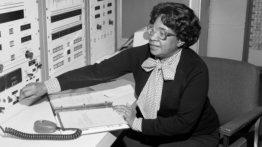 royalsociety's tweet photo. Born #OnThisDay in 1921 was Mary Jackson, @NASA's first black female engineer. She developed expertise working with wind tunnels and analysing data on aircraft flight experiments, and eventually became an equal opportunity specialist to help women &amp; minorities. https://t.co/EAZKvKE1kQ
