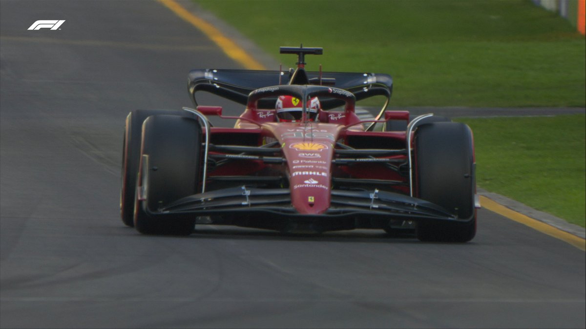 F1's tweet photo. That's @ScuderiaFerrari's first pole in Australia in 15 years 🤯

#AusGP #F1 https://t.co/vwuK5Lkf63