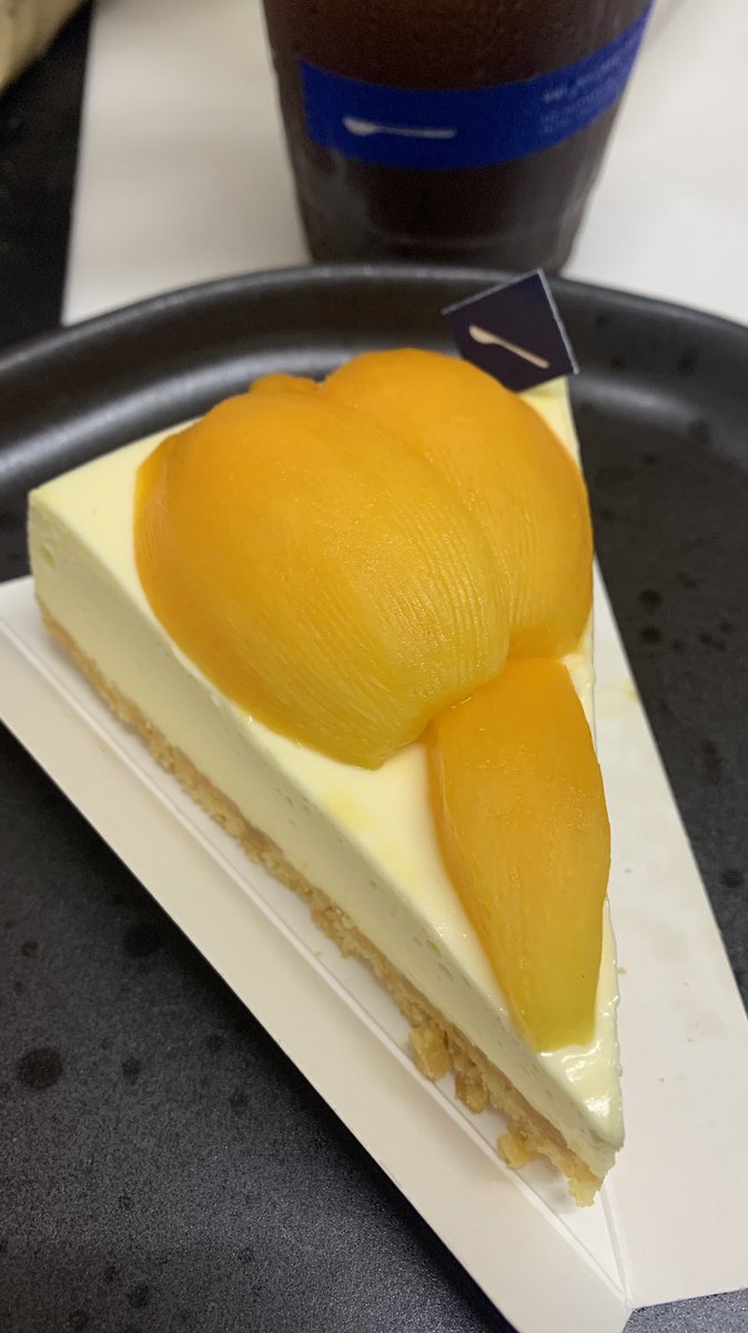 JorOrYor's tweet photo. รักร้านนี้มากกกกกกกก ขนมอร่อยทุกอย่าง https://t.co/406dz2bmTZ
