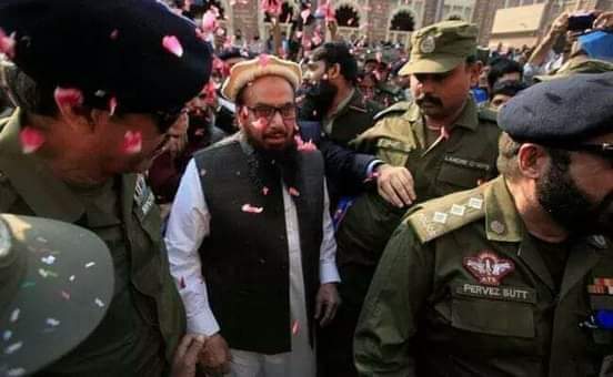 FaizGul27364805's tweet photo. اسلاف کا نقش قدم
میرا امیر محترم 🇵🇰
#HafizSaeed https://t.co/RJv2CMnDVW