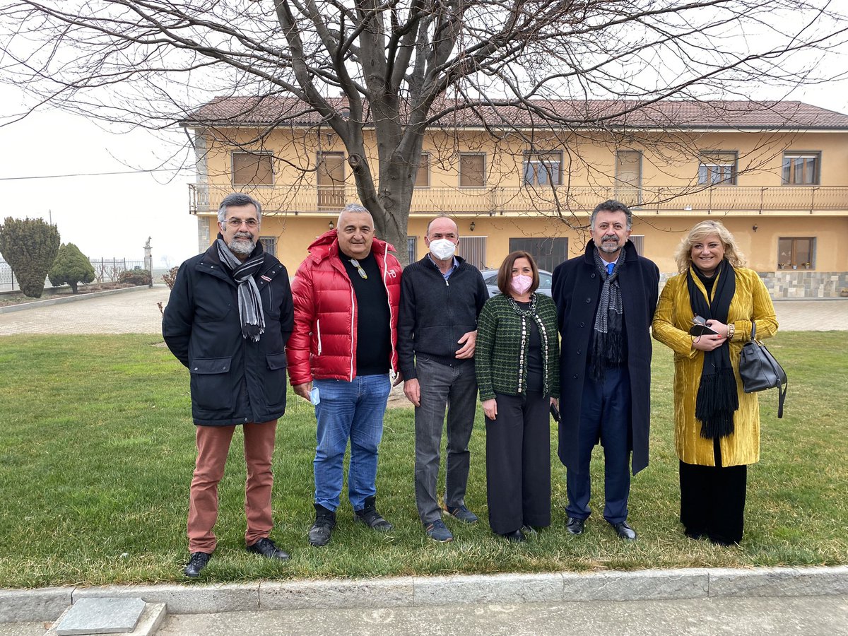 cgarciadealba's tweet photo. Pasé conocer gran Mexicana @GobiernoVer @AytoXalapa Teodora Rodríguez residente 20 años @regionepiemonte @Alberto_Cirio Aplaudo arduo trabajo ayuda mejorar calidad Comida Mexicana en Italia+Francia+Suiza+Alemania+Holanda,etc. @IME_SRE @EmbaMexIta @vmva1950 @mgwmex @DiplomaciacMX https://t.co/kncFNknvOc
