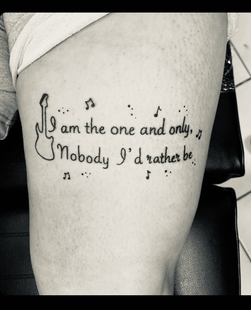 danielletink87's tweet photo. @ChesneyHawkes you wouldn’t believe how much this song means to me it’s my go to song for every emotion. So I got this yesterday 🎵🎸 https://t.co/e1ctp0auQR