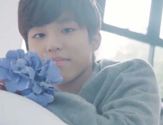 ppjeongwo's tweet photo. CRYING https://t.co/X2MW2aBS07