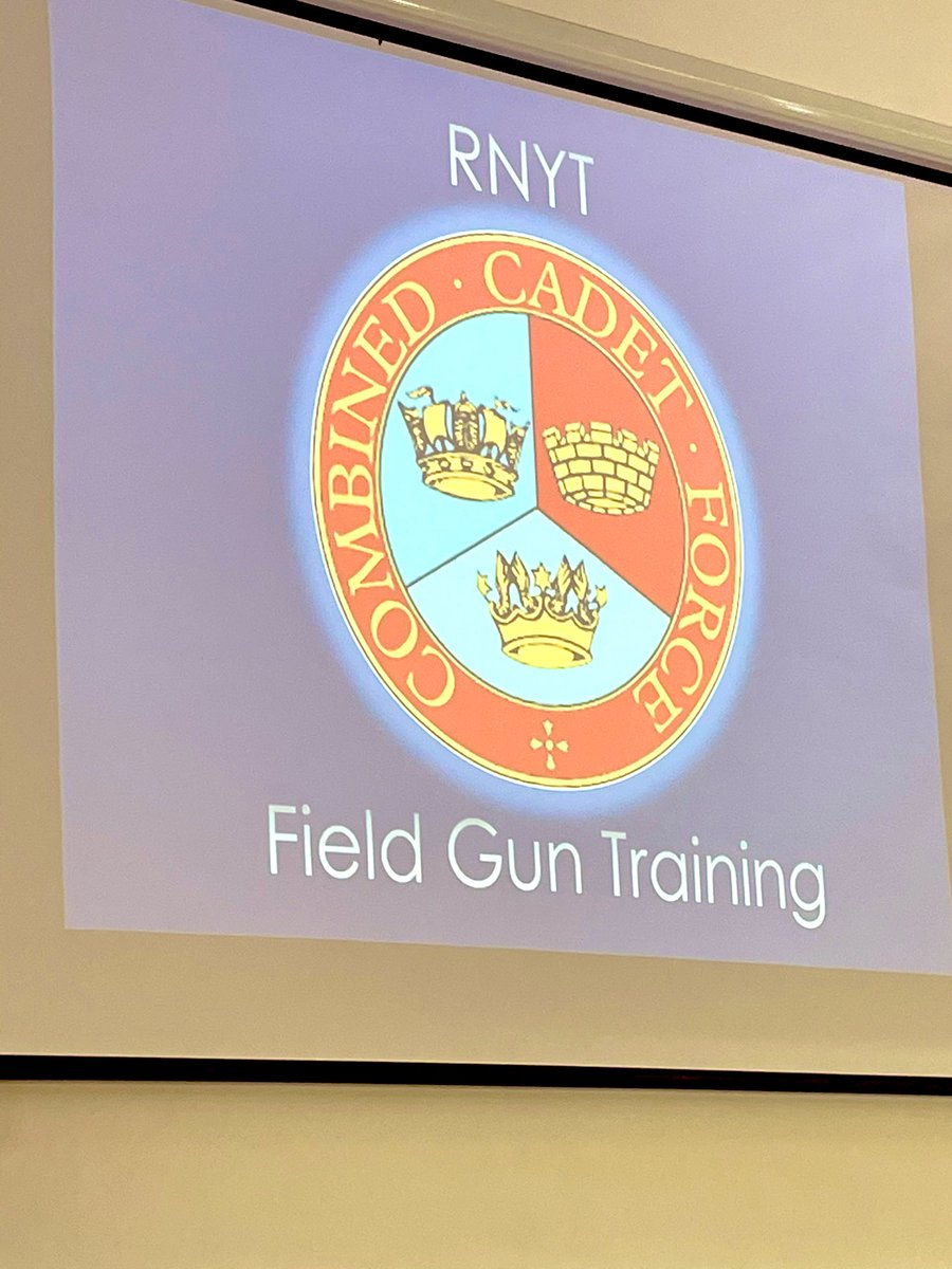 Fresh start to this mornings field gun training. Everyone is very keen for the phys especially the RSMI 👟😥