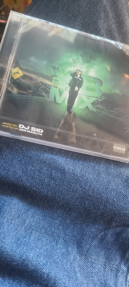 S18MAJESTA's tweet image. やっとキター！
#イエローバックス
#DJSID
#今日からの相棒