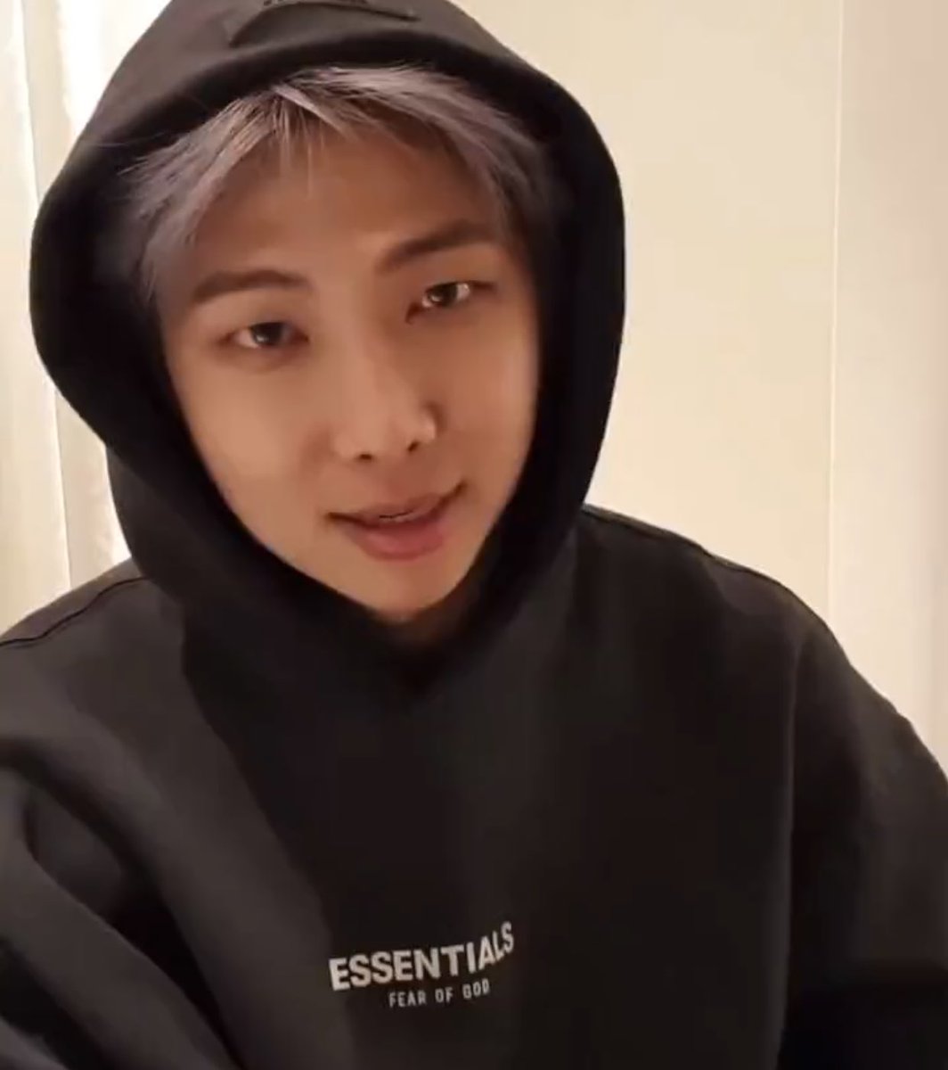 Universo Bangtan ⁷ tweet media