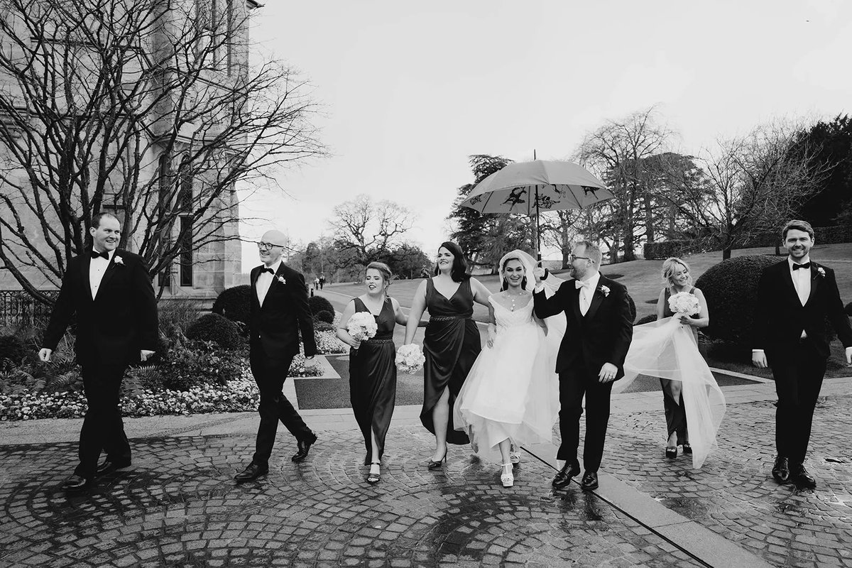 DreamIrishWedd's tweet photo. Don’t let a little rain spoil your special day! At Dream Irish Wedding we are always prepared and ensure that your day is magical. ✨
#specialday #umberella #preperationiskey #outsidephotoshoot #Irelandweather #adarewedding #luxuryweddings #destinationwedding
📸: @storyofeve https://t.co/nJi2Z11Qam
