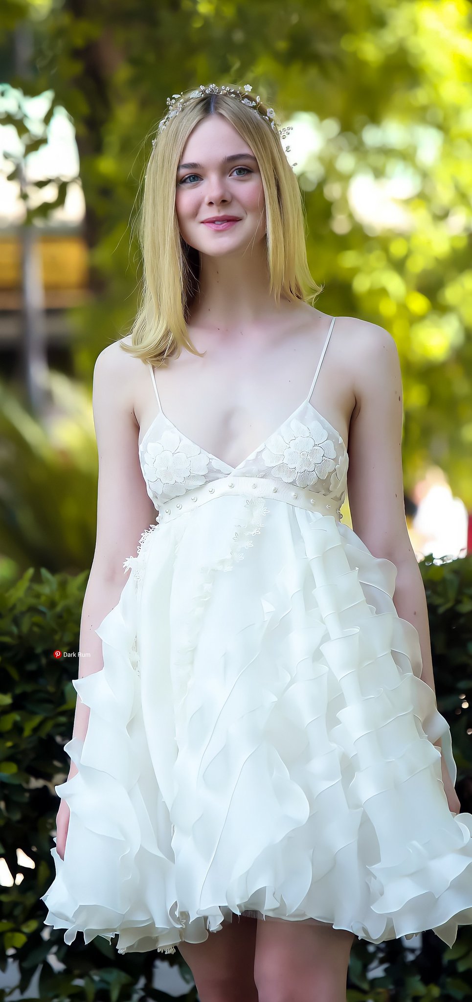 Happy Birthday : Elle Fanning   