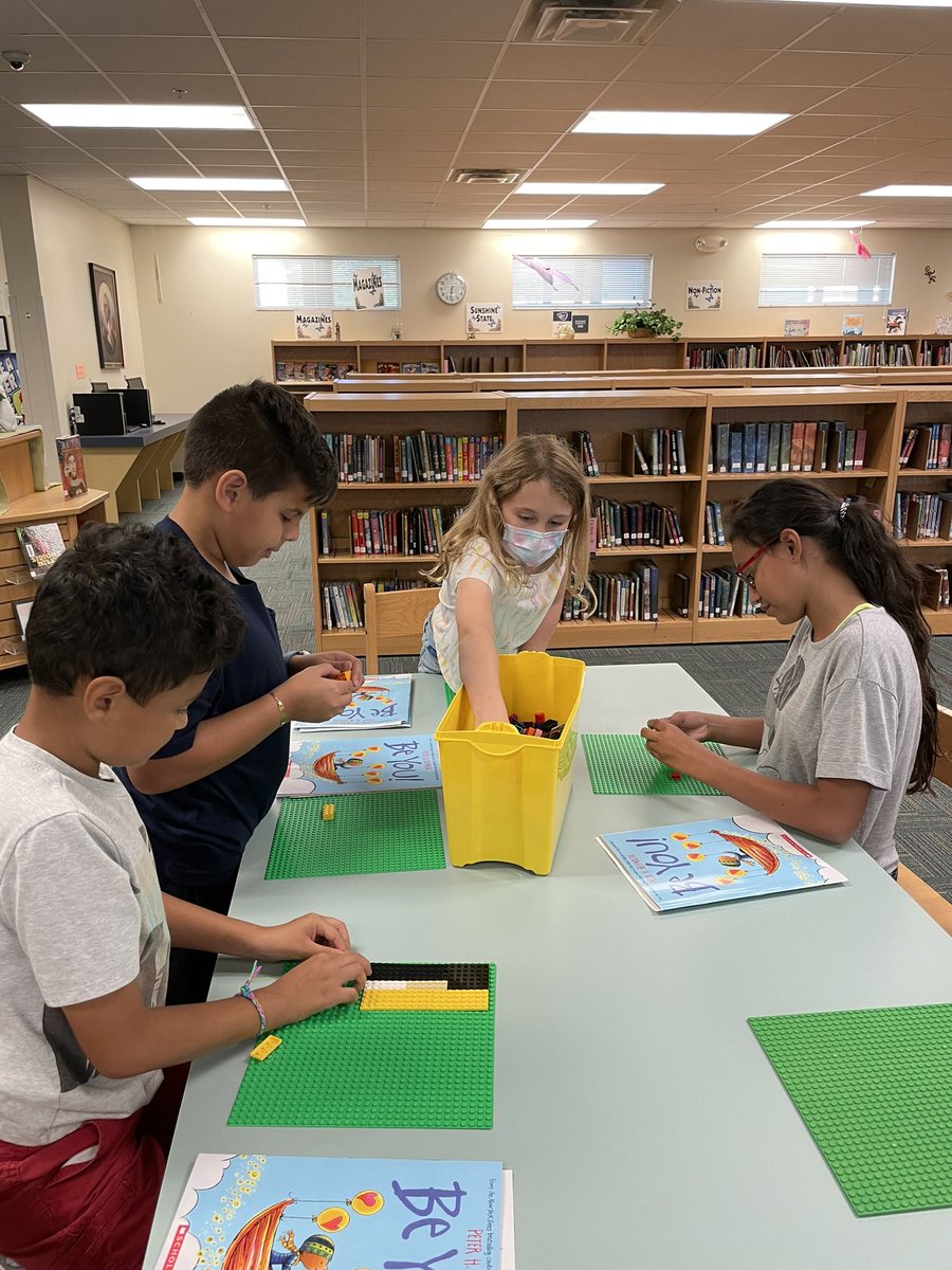 csehawks_OCPS's tweet photo. Thank you to our PTA parents & teachers for organizing the Beyond the Classroom: Health & Safety, STEM, & Literacy night! The hands on learning experiences and exhibits were fantastic and enjoyed by all! #ocps #STEM #occfd #wearecse #CSEPTA https://t.co/7w7YFFT8Tn