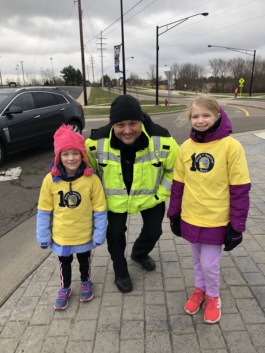 ChristySlavick's tweet photo. @KentState Black Squirrel race today! #osob #nfosob @NFSquirePride @JoeSuperintend1 @DrJoeClark @katiepatt4 @terrihochbergNF @nordoniamascot https://t.co/WedSVWDLYw