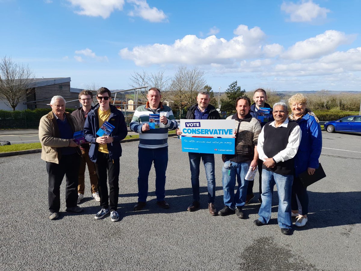 blueKJL's tweet photo. Good morning out in sunny St Budeaux for the brilliant Adam Duffield! 

#VoteConservative
#ToryDoorstep https://t.co/xdI9DhP2bp