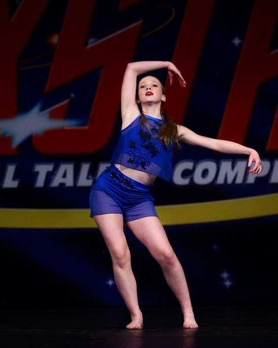 _MomentumDance's tweet photo. We were so excited to fly last night onto the stage and share! #nothingtoproveonlytoshare #teamtulip #MDPszn5 
.
"That Walk"
Dancer: Kaylee McEllistrem
Choreographer: Tara W F Cacciatore
Costume: Nancy Weaver https://t.co/0EyQnIplpL