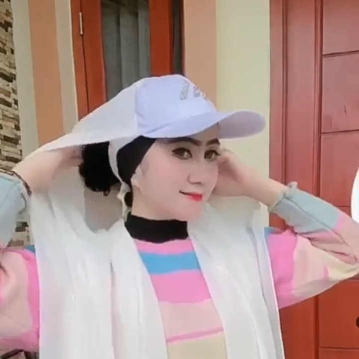 cacaxx_'s tweet photo. Nemuin pashmina nyatu sama topi lucu bngtt bestii😍g ribet"yg mau pakai topi tinggal pakai ini simpel dong🥰 🛒belinya disini ⤵️

https://t.co/3MFa6nuy9S

#ShopeeFoodDay #IkatanCintaEp679 #SahurnyaPesbukers05 #dewipersik #MahasiswaBergerak https://t.co/fVa0DUB87k