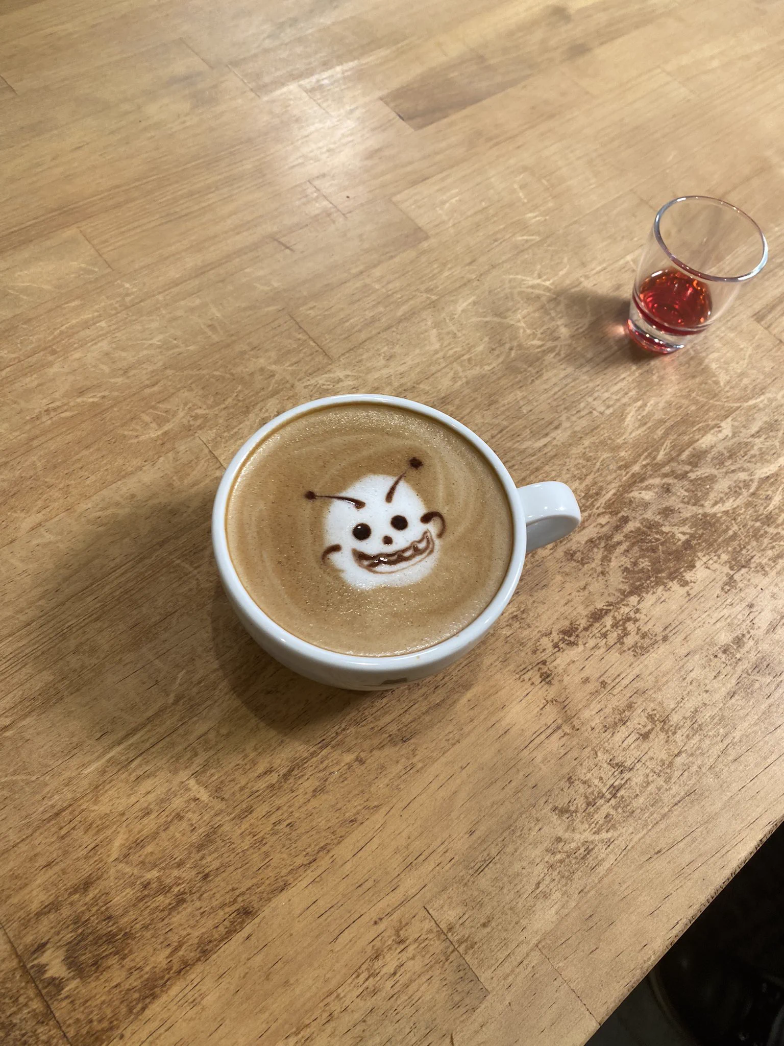 平野紫耀そっくりラテアートが素敵！@HATCOFFEE