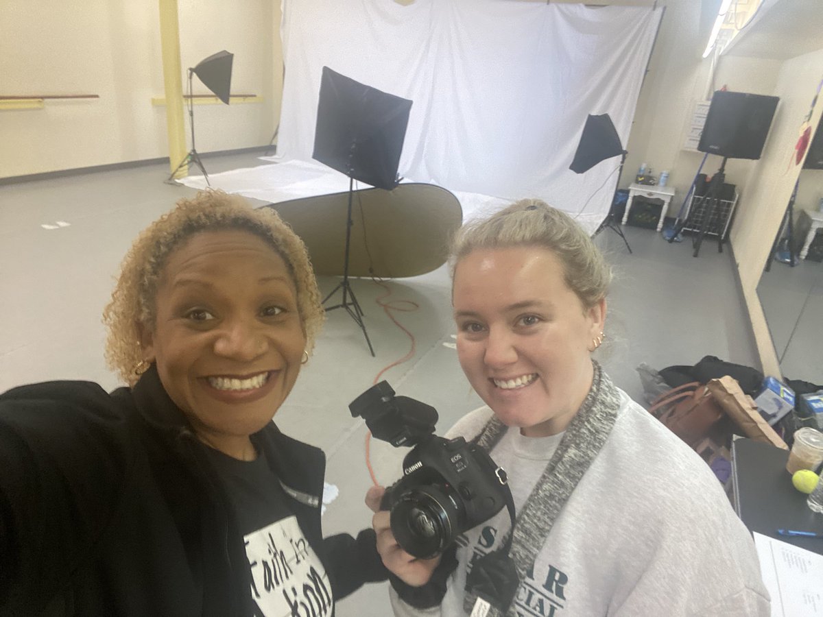 FIMDance's tweet photo. 📸 It's picture day 📸
#fimdance https://t.co/sCEFU7RPVx