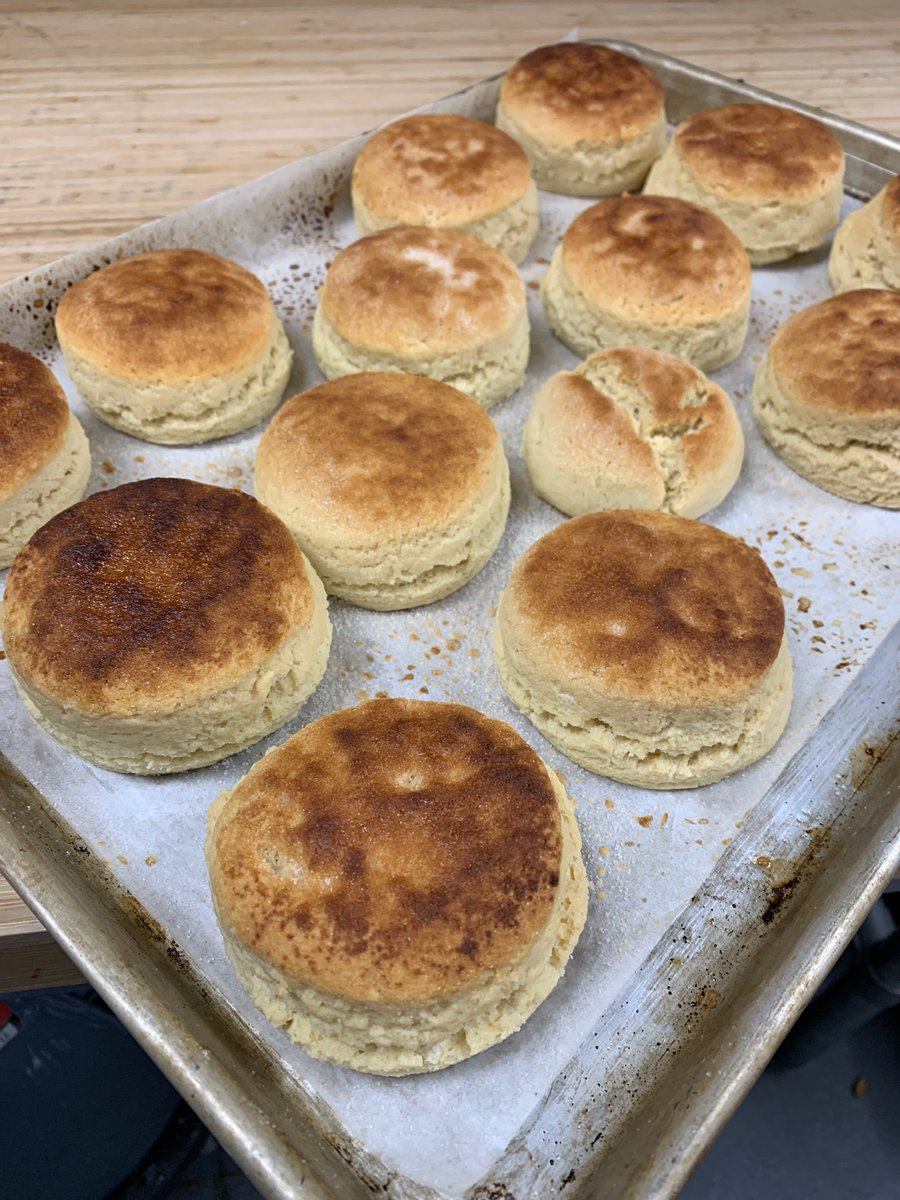OdellsGF's tweet photo. Hot out of the oven #GlutenFree #Odellsgf #Halifax #HRM #HalifaxNoiseFood #Novascotia #Bakery https://t.co/huihslXgML