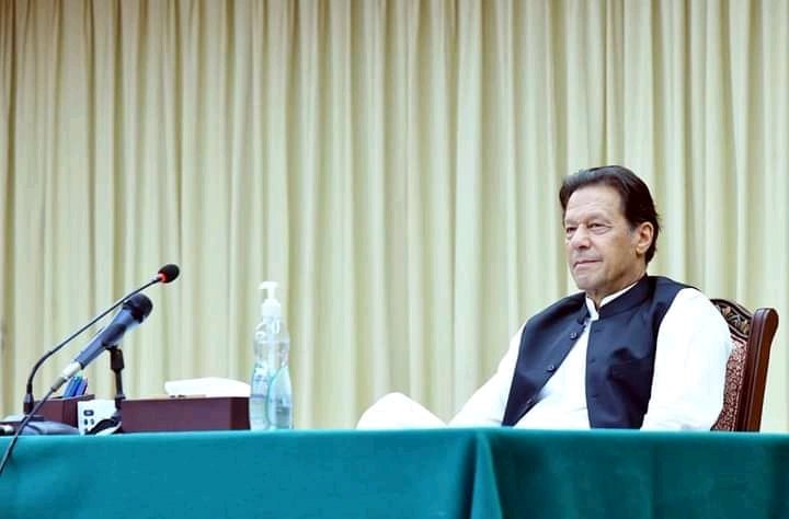 MariumBilalPTI's tweet photo. کروڑوں رحمتیں نازل ہوں شوکت خانم کی قبر پر جنہوں نے عمران خان جیسے بہادر خودار غیرت مند عظیم  بیٹے کو جنم دیا 
#امپورٹڈحکومت_نامنظور https://t.co/yd2YmNzhy9