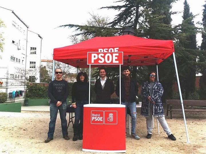 PSOEdeAlgete's tweet photo. 🔴Magnífica mañana en la que hemos podido conversar con los vecinos de los barrios de El Cigarral y Monte el Tesoro.🏠🏡🏫
Gracias por acudir y plantearnos vuestras consultas. 🌷
#Algete/♥️
#Algeteavanza https://t.co/xHHIcXnyFo