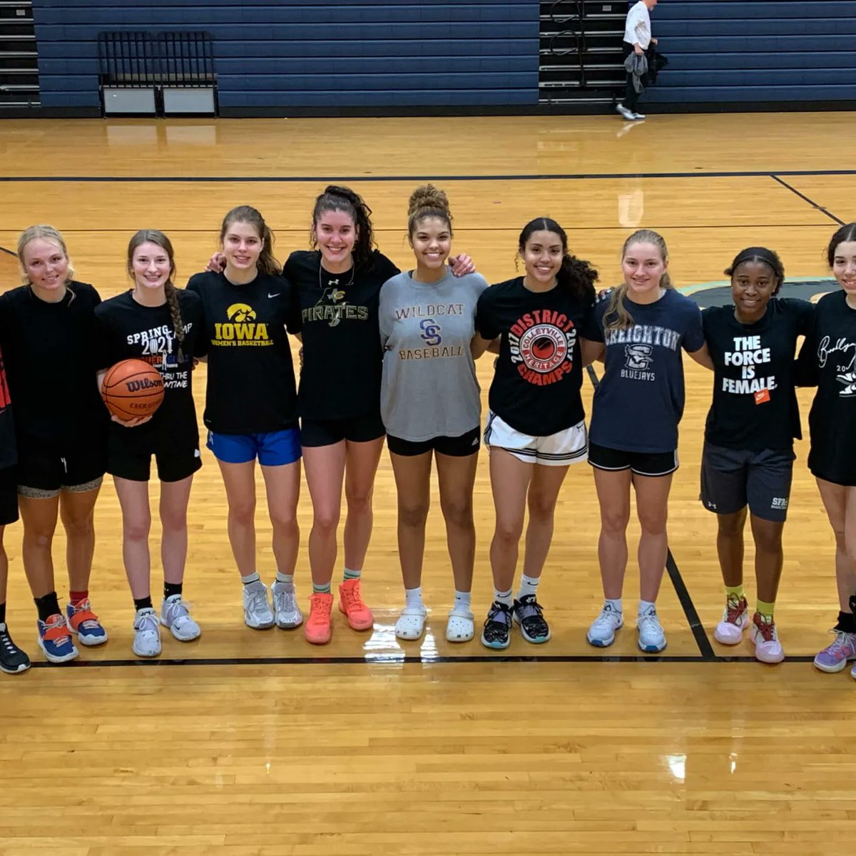 HigherGoalsHoop's tweet photo. Top of the morning from Springdale, Arkansas as @Borderwar1 tips off for our HG Elite Girls. 

Super Stoked about playing teams from other states in front of college coaches. 

Let's play smart,let's play hard,&amp; let's play together. Leave it all on the floor!

ALWAYS #HGProud💙🧡 https://t.co/8bIDlgPJch