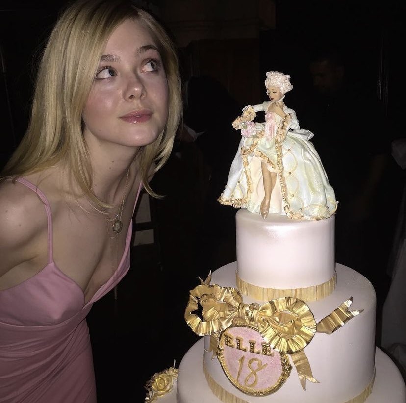 Happy birthday, elle fanning ! 