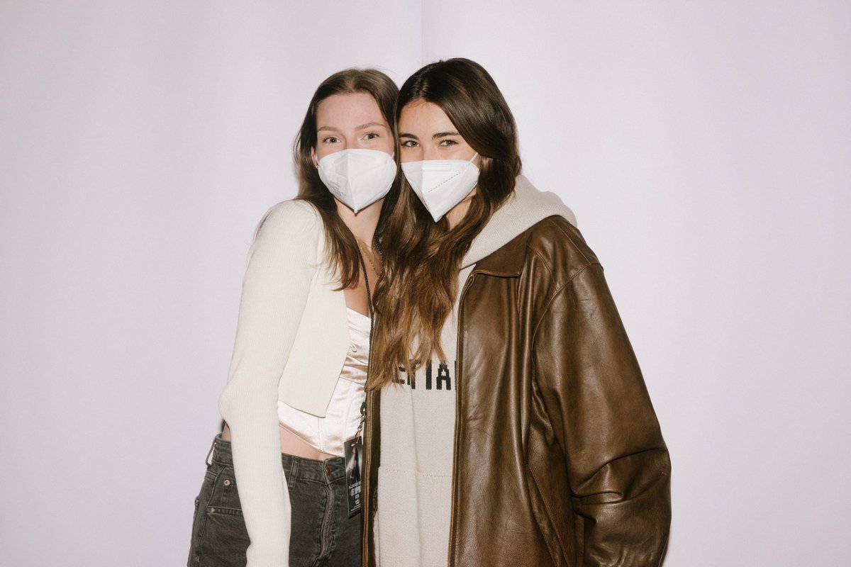 hometolocket's tweet photo. #LSTCologne @madisonbeer i love you i love you i love you🤍 https://t.co/xiWeYQuyed