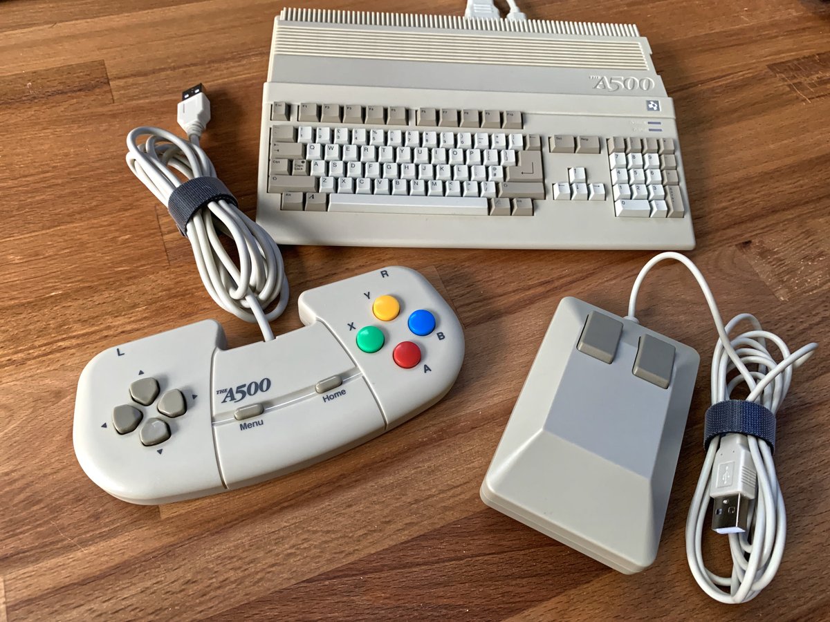 ofsik's tweet photo. The #TheA500 from @THEC64_RGL is now i my possession 🕹️😍 #commodore #amiga #amiga500 https://t.co/F65tt12DmJ