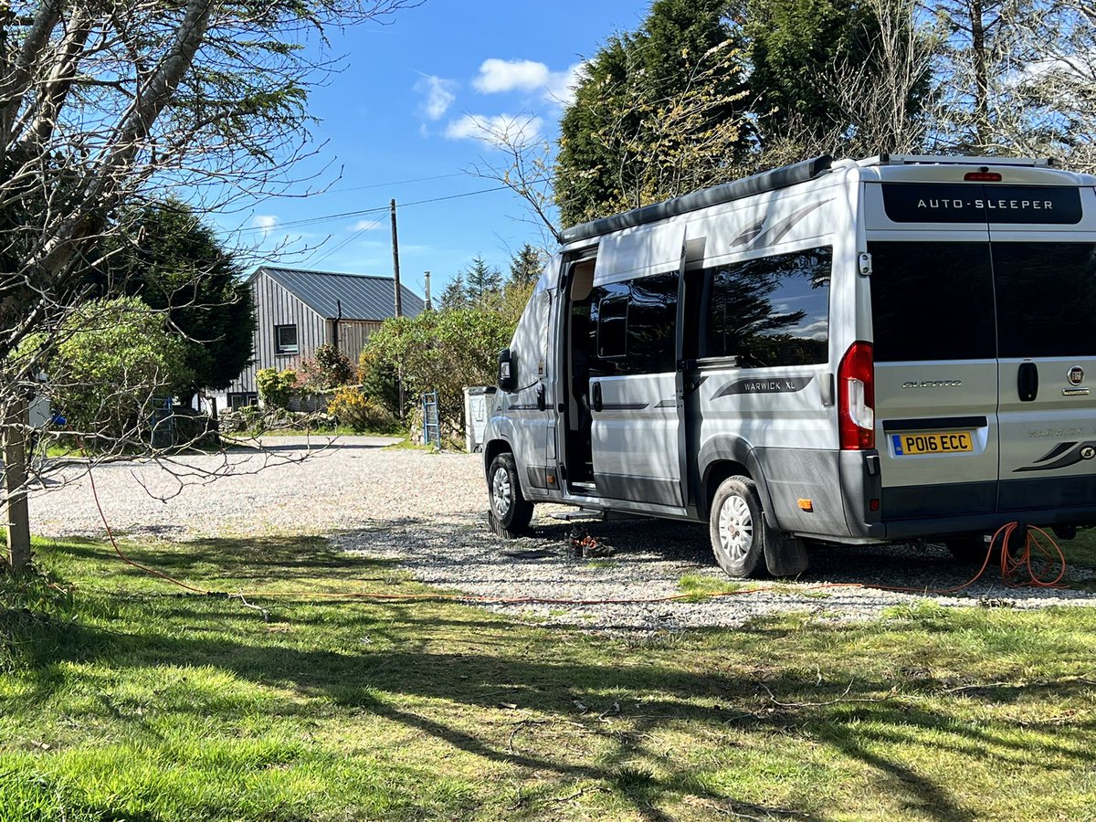 ChatDebs's tweet photo. β¦.and relax! #vanlife #Cornwall #StressAwarenessMonth #lovinglife #ciderinthesun https://t.co/scXVzkSa0V