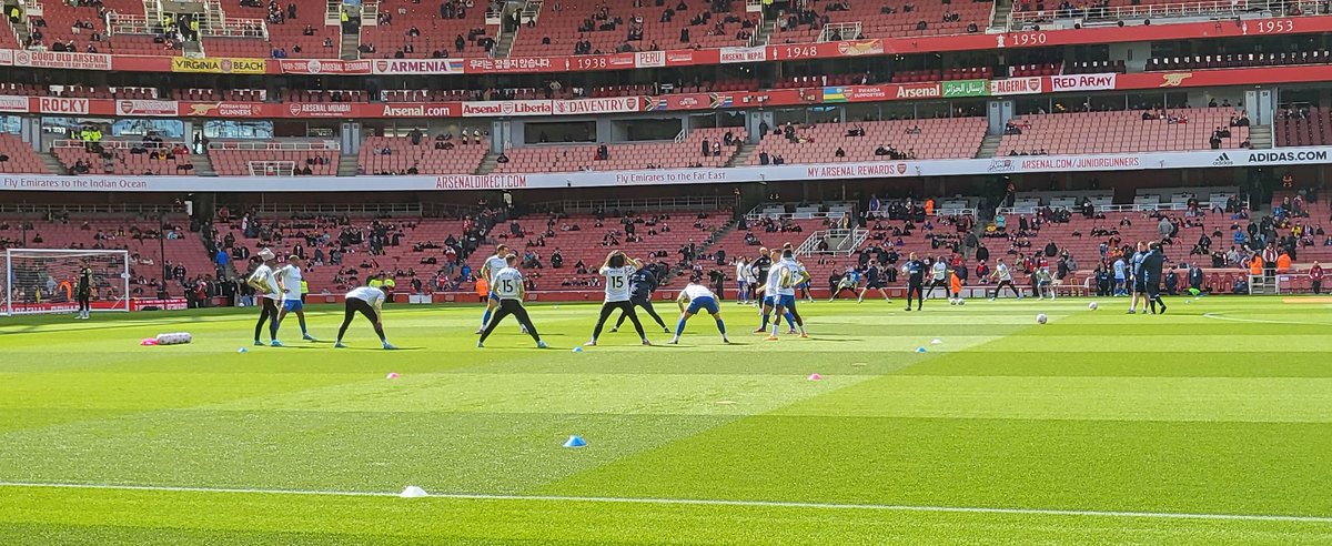 AFCL27's tweet photo. Nice support for Jakub Moder by the Brighton players today. Hope he recovers well. #afcbha https://t.co/ocezSOawXP