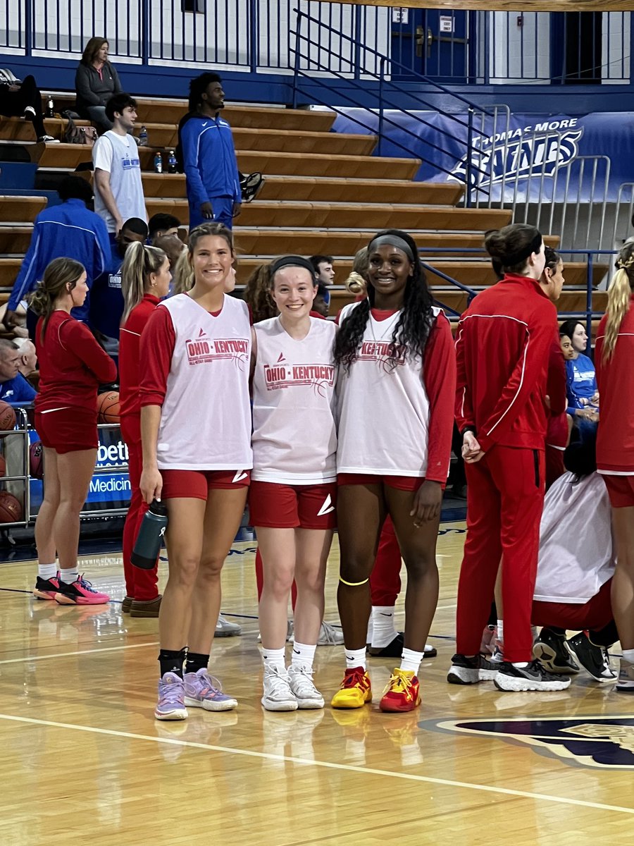 MNDCougsBBall's tweet photo. Congratulations 3v3 winners in OH-KY All Star Game.  ⁦@GGCLSports⁩ ⁦@Ballislifekk14⁩ ⁦@abbywolterman⁩ ⁦@jennerVS18⁩ ⁦@UA_BBALL⁩ https://t.co/N1t9i7s9at