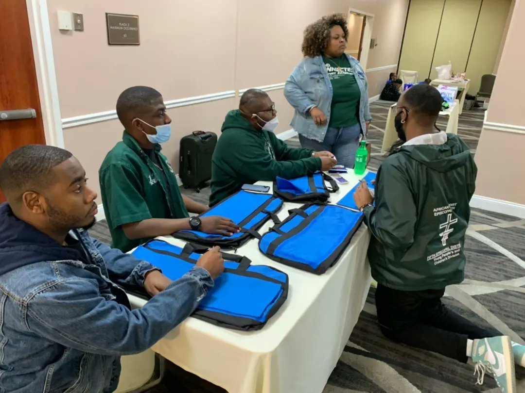 Ypd19th's tweet photo. 💚Connectional YPD LTI 2022💚
Day 1 - Mission Project
#LTI22 #Predestined #Chosen #IAmYPD https://t.co/oWraaflh4O