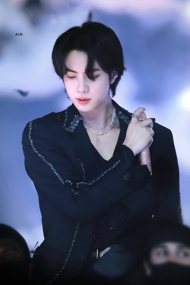 ALittleBraver92's tweet photo. 220408 #방탄소년단진 #김석진 #석진 #진 #BTSJIN #JIN @BTS_twt https://t.co/7XqzQv4wE0