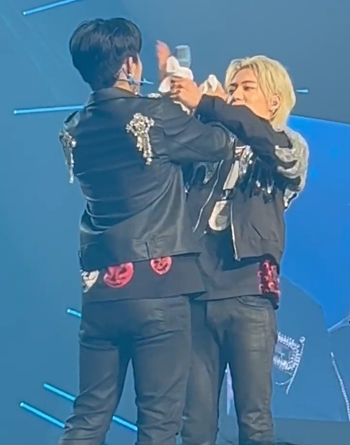 pradiorhjw's tweet photo. Let's cry https://t.co/HqpUpac7PV