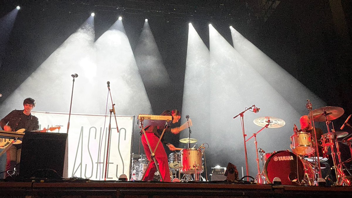 mamidesigns's tweet photo. Bang those drums girl!
@SaltAshes #saltashes https://t.co/ZZeyUXQC2o