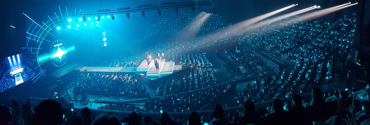 kyusahint's tweet photo. interact with this tweet to be part of this blue ocean soon. https://t.co/zLtqzrpPa4