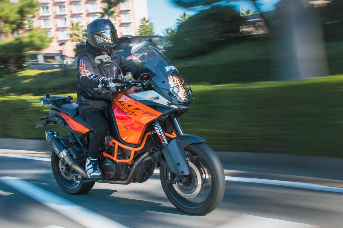 z_kh823's tweet photo. #バイク売ります 
#拡散希望 

KTM 1190アドベンチャー　2013年式
3.6万キロ　車検 令和4年10月

気に入っています。売れないなら売れないで乗り続けますが、若いうちにいろんなバイク乗るのも良いかなとも思ってるので、売りに出してみようと思います。

詳細気になる方はDM下さい。 https://t.co/NMPoTzw1aa