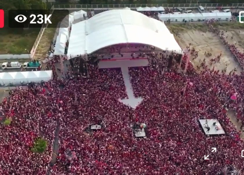 GMA, Empress of Corruption, predicted landslide LBM victory. Kapampangans wld like to disagree! It's obvious #PampangaIsPink. It has regvoters of 1.4M. Pampanga is one of d grandest volunteer-organized rallies; might as well be proclamation! Food, visual art & artists converge!