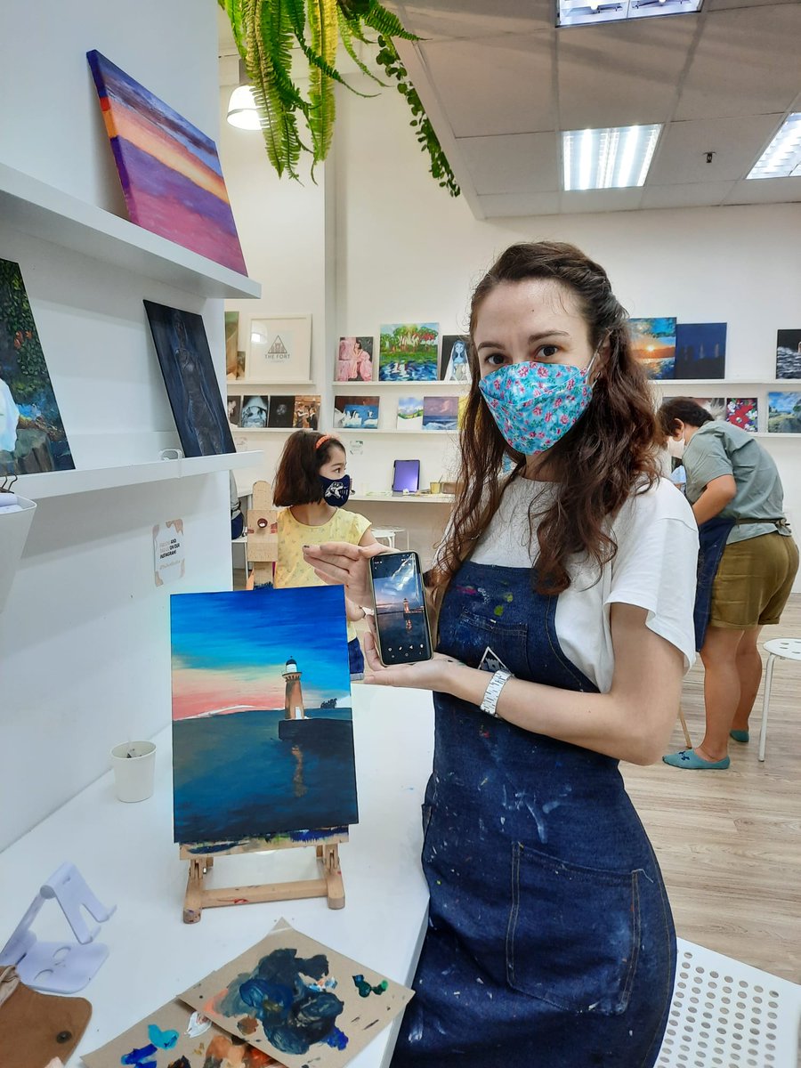 elesay_official's tweet image. This one is more special to me. Because, I took the picture last year and now I am painting it. Also, I don&apos;t like the clouds in my life anymore, so I will not represent them🤭I will have a nice sunset without grey clouds🥰🌻 will be continued...
#painting #funbreak #phdchat