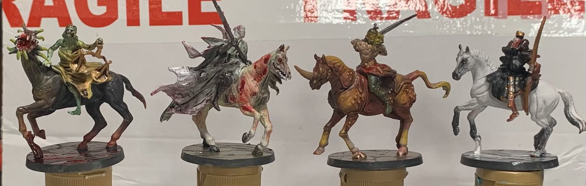 NavajoBirdsong's tweet photo. #MassiveDarkness2 #RoamingMonster #4Horsemen #painting
Love how these guys have turned out! https://t.co/INX7VQjCse
