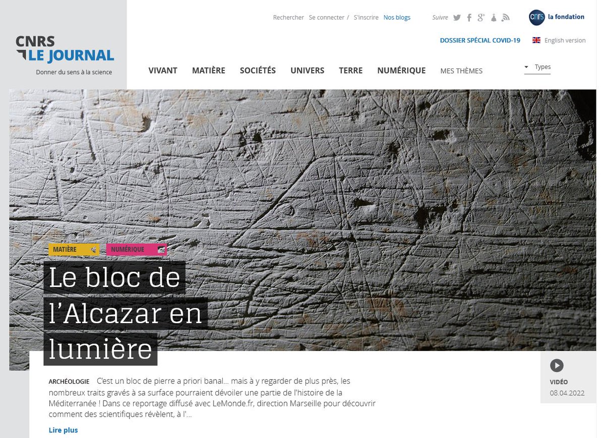 CNRSImages's tweet photo. #VIDEO C’est un bloc de pierre a priori banal… mais à y regarder de plus près, les nombreux traits gravés à sa surface pourraient dévoiler une partie de l'histoire de la #Méditerranée ! 
Décryptage de dessins de l'époque phocéenne...

➡️https://t.co/uxvVAjW9L9 https://t.co/0WJXoE2TQI