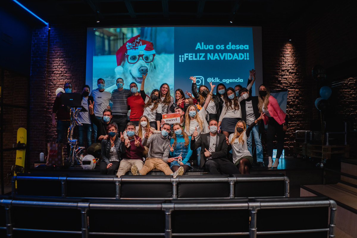 Y gracias a ellos por su ilusión y ganas durante el curso de #CommunityManager 👇 en <a href="/aulaCM/">Aula CM - Escuela de Comunicación y Marketing</a>