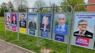 J'ai eu la chance de me rendre quelques jours en France pour Radio Fribourg en marge de la campagne présidentielle ⬇️

Le 1er tour de l'élection présidentielle a lieu dimanche. RadioFr. s'est rendu quatre jours à Roanne et Renaison, jumelée avec Gruyères.
frapp.ch/fr/articles/li…