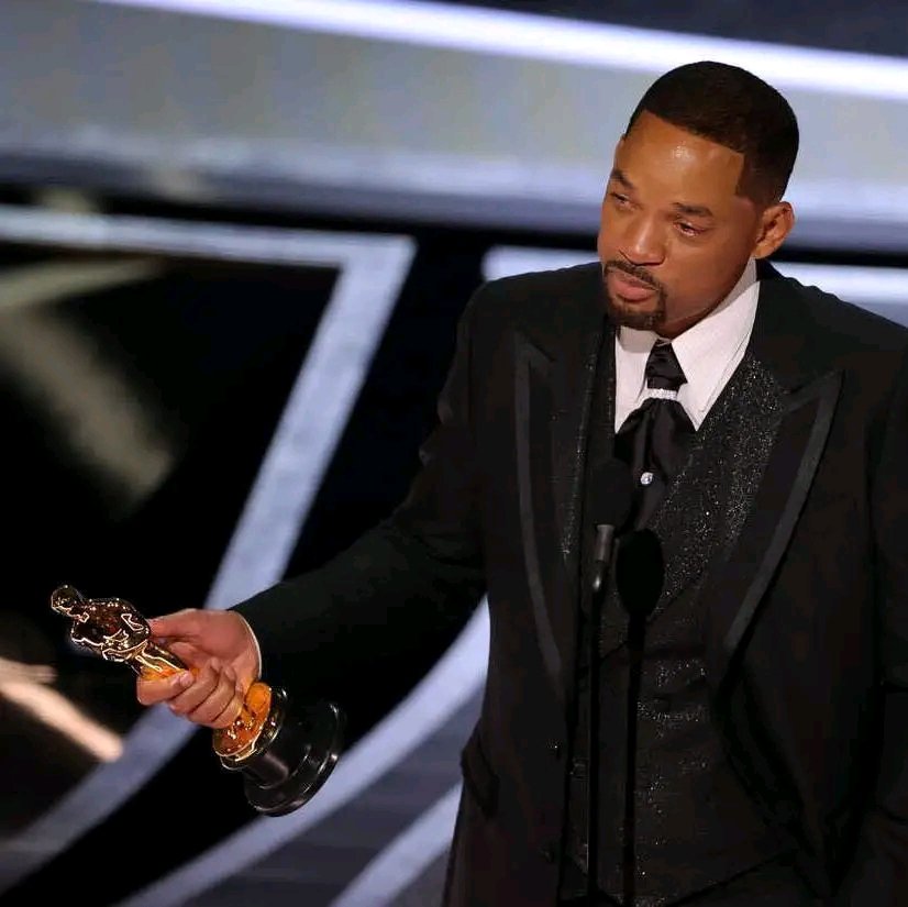 MisterT012's tweet photo. Will Smith has officially been banned from all academy events and award shows for 10 years after slapping the Chris Rock in the Oscar event.

Is this a good decision? What do you say?
#WillSmith 
#ChrisRock https://t.co/CUI3TFu75w