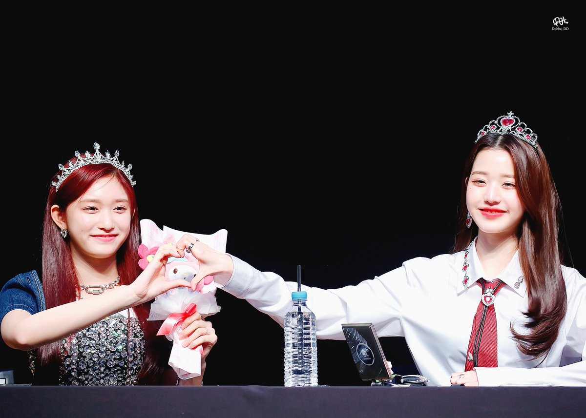 220408 인형즈 💕

#장원영 #원영 #WONYOUNG
#이서 #LEESEO
#IVE #아이브