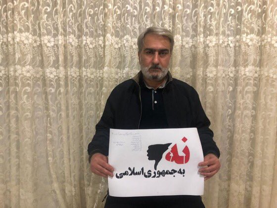 Peyman_Aref's tweet photo. #عباس_واحدیان_شاهرودی را از کلابهاوس شناختم.
در بسیاری از آراء و نیز در منش سیاسیاش همدل و بر سر رفق نبودیم اما جای او و #جواد_لعل_محمدی و هیچ زندانی سیاسی دیگری ، زندان نیست.
او باید آزاد باشد و عقایدش را آزادانه بیان کند و مخالفت ورزد!
#زندانی_سیاسی
#SaveJavad
#SaveAbbas https://t.co/cQgWxTKx4T